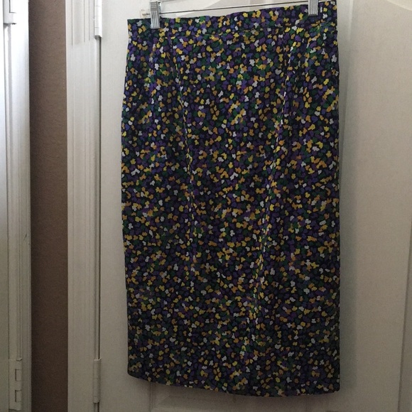 FINAL MARKDOWN ELEGANT imported skirt set - Picture 12 of 15